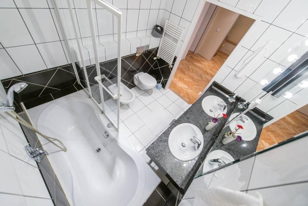 Venus Apartments - Renate Budapest Exterior foto